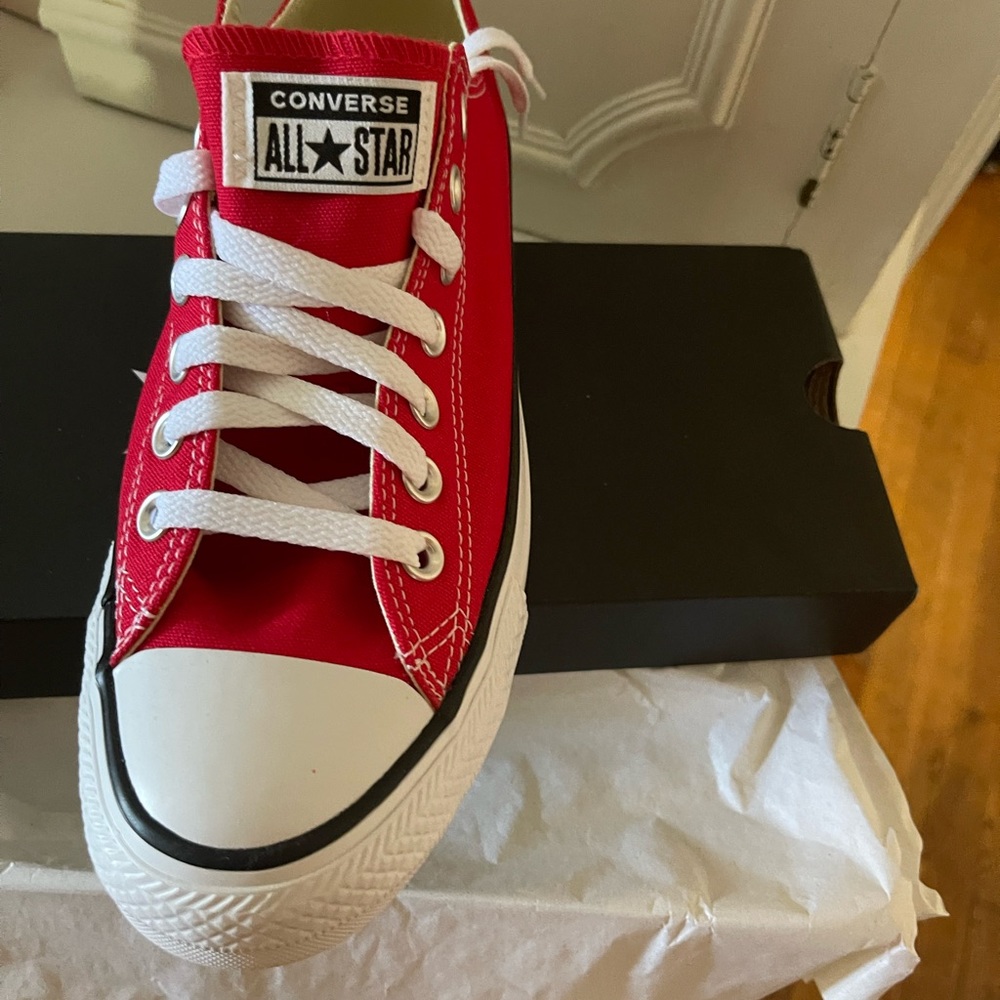 BRAND NEW NEVER WORN!